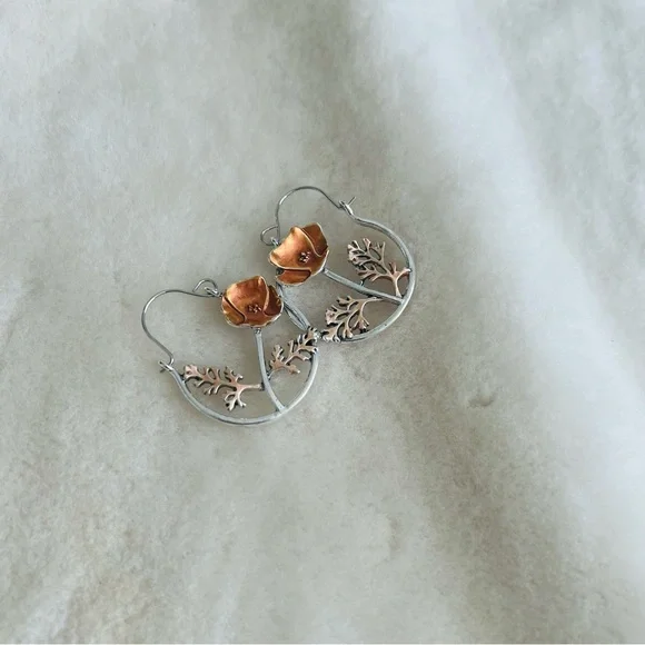🏖️ 5x$25 Bohemian Flower Hoop Earrings - Picture 4 of 4